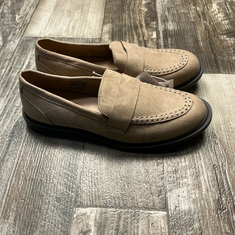 Old Navy Women’s Beige Faux Suede Penny Loafers for Women Size 8.5 - Picture 3 of 12